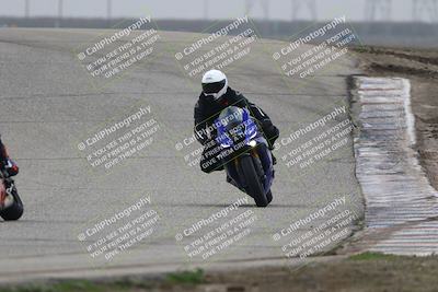 media/Nov-29-2025-TrackDaz (Sat) [[10ae2d9bce]]/B Group/Session 3 (Outside Grapevine)/